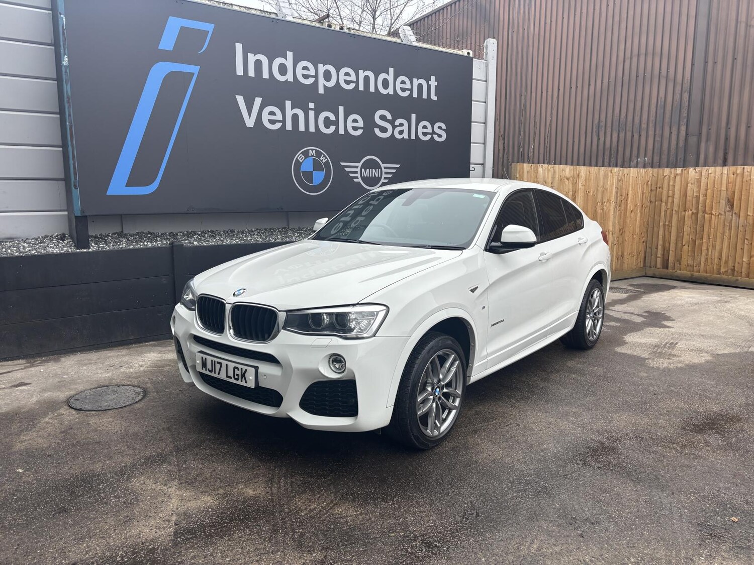 Used BMW X4 2017 for sale - 77508939: Photo 15