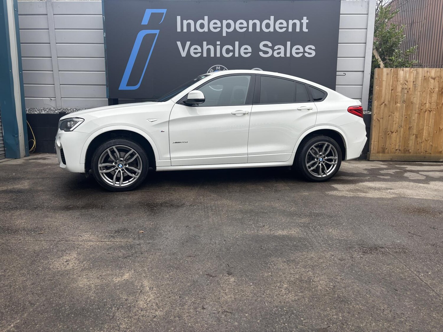 Used BMW X4 2017 for sale - 77508939: Photo 18