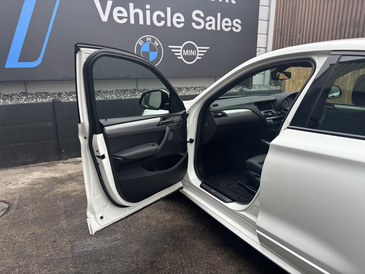 Used BMW X4 2017 for sale - 77508939: Photo 20