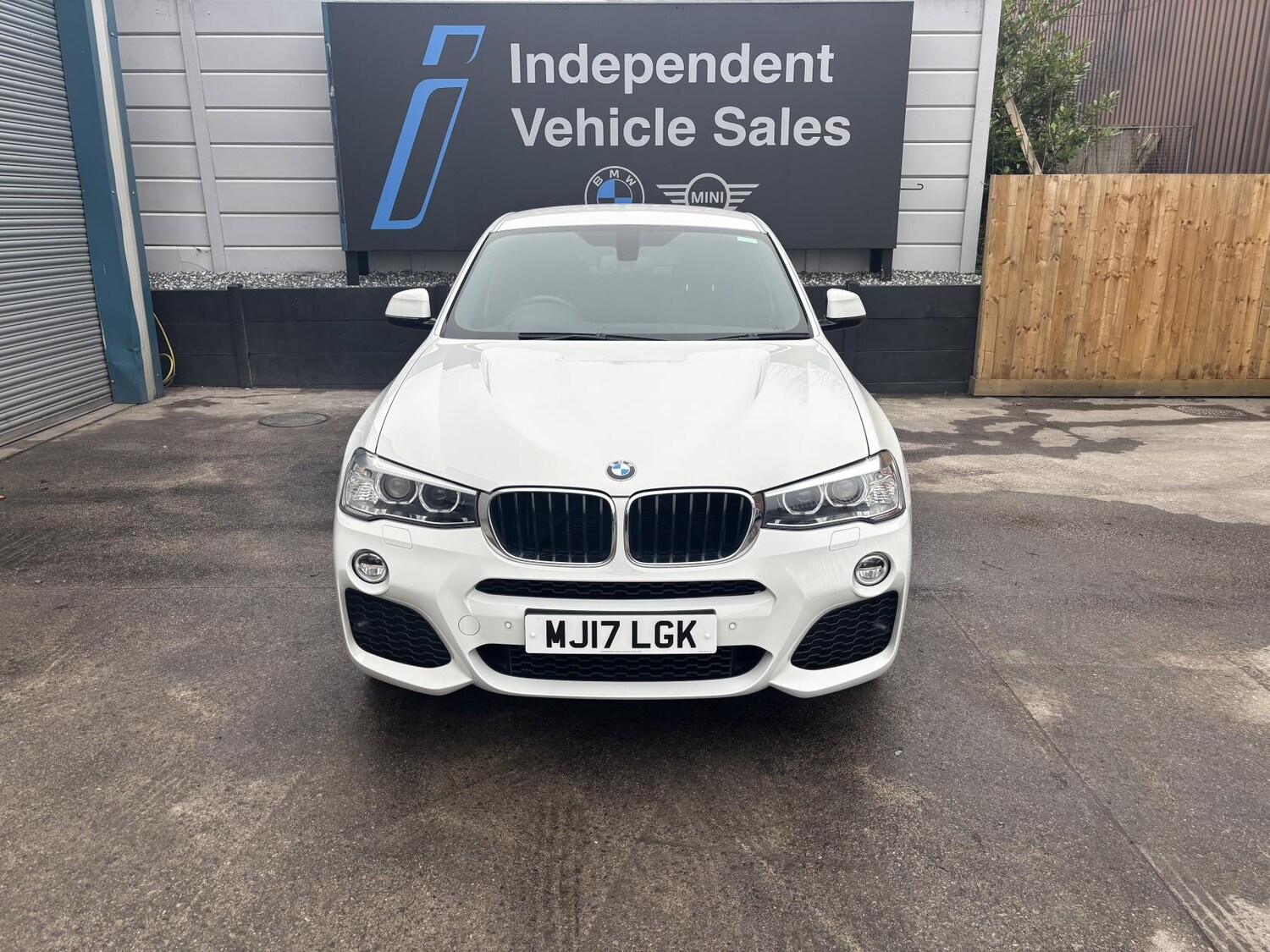 Used BMW X4 2017 for sale - 77508939: Photo 24
