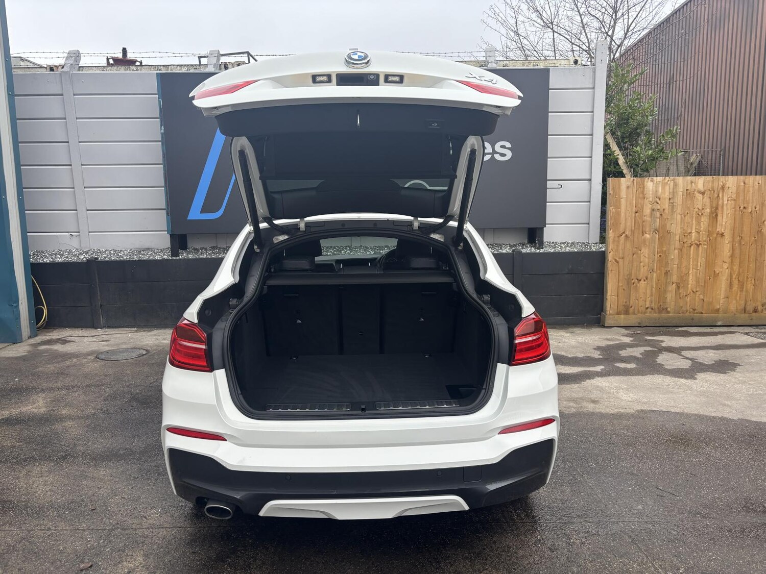 Used BMW X4 2017 for sale - 77508939: Photo 36