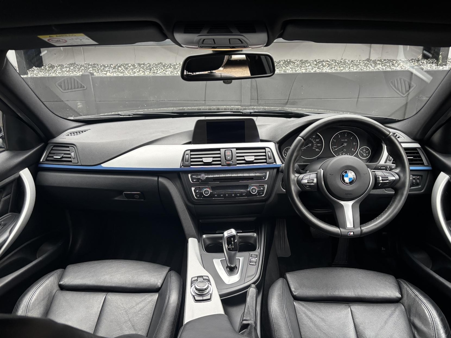 Used BMW 3 Series 2015 for sale - 77285868: Photo 2