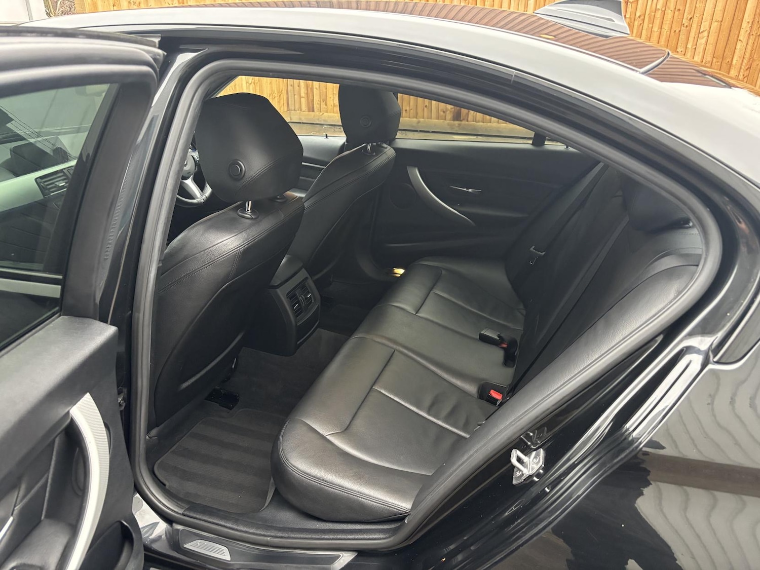 Used BMW 3 Series 2015 for sale - 77285868: Photo 28