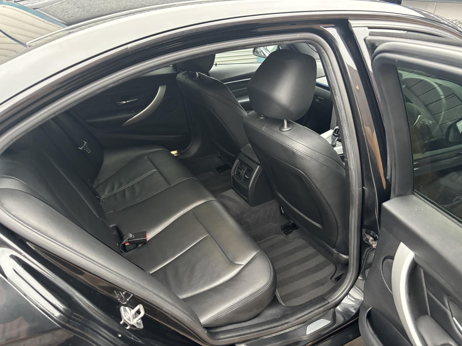 Used BMW 3 Series 2015 for sale - 77285868: Photo 30