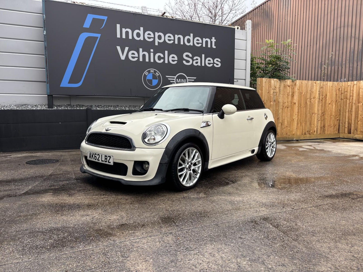 Used MINI Hatch 2012 for sale - 76517863: Photo 1