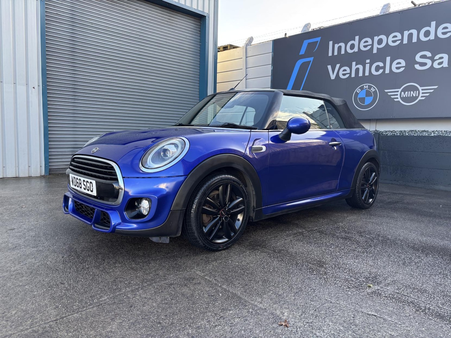 Used MINI Convertible 2018 for sale - 76807345: Photo 12