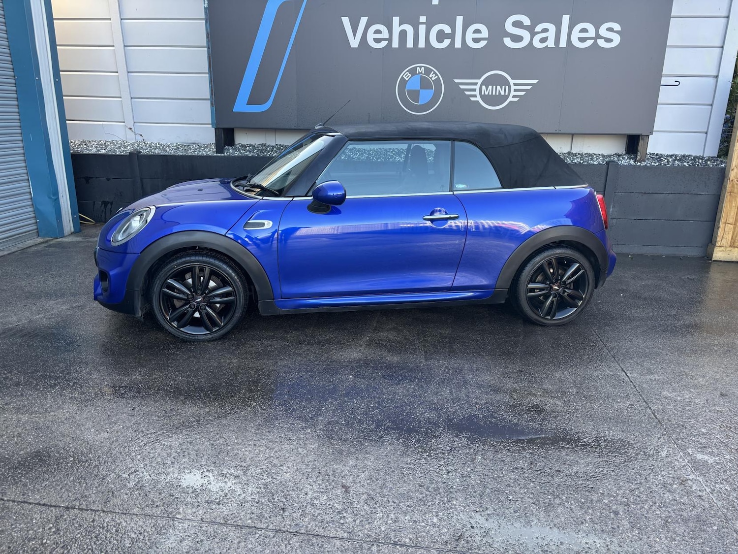 Used MINI Convertible 2018 for sale - 76807345: Photo 19