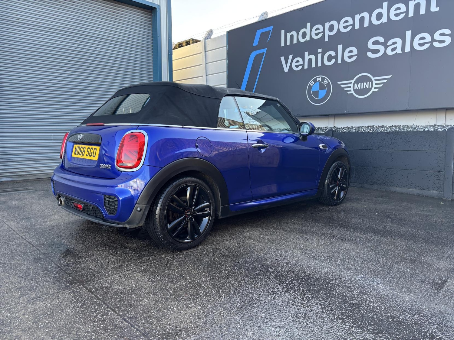 Used MINI Convertible 2018 for sale - 76807345: Photo 23