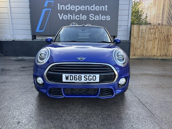 Used MINI Convertible 2018 for sale - 76807345: Photo
