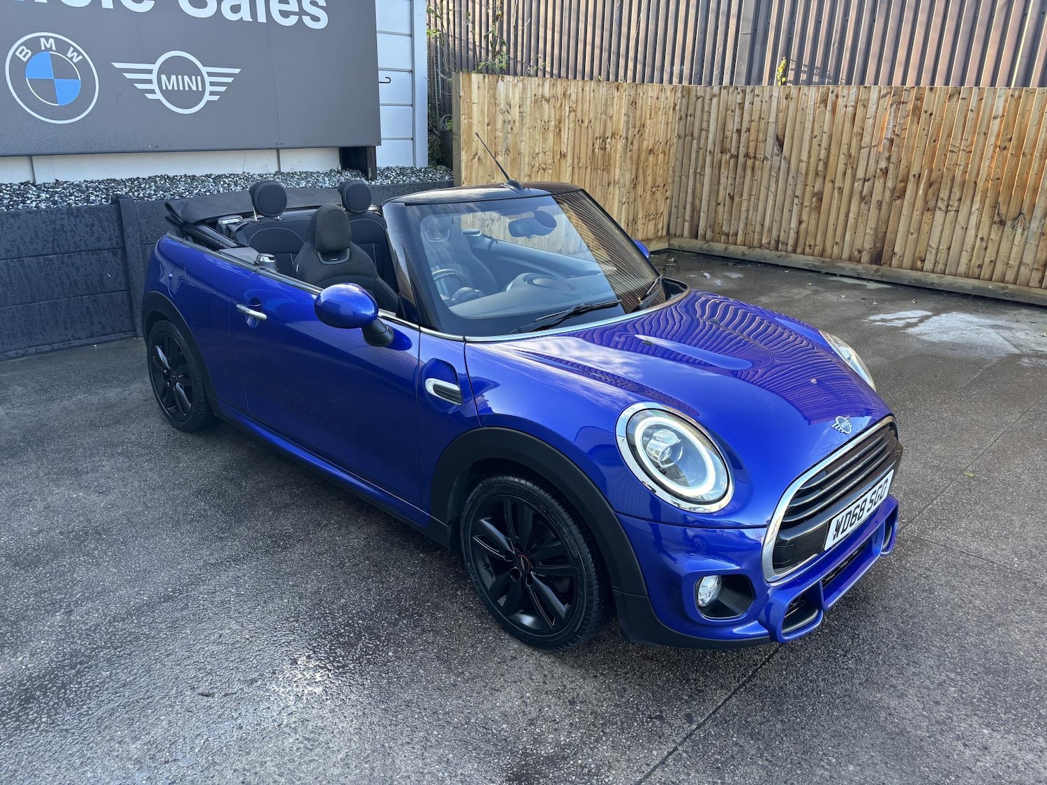 Used MINI Convertible 2018 for sale - 76807345: Photo 6