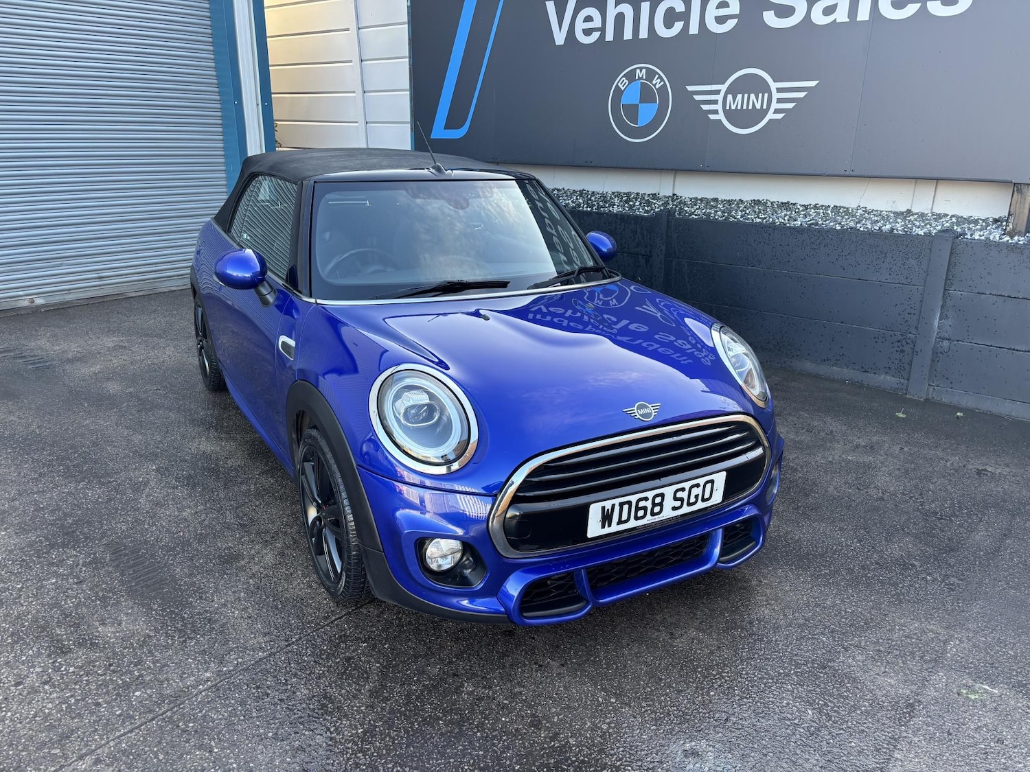 Used MINI Convertible 2018 for sale - 76807345: Photo 9