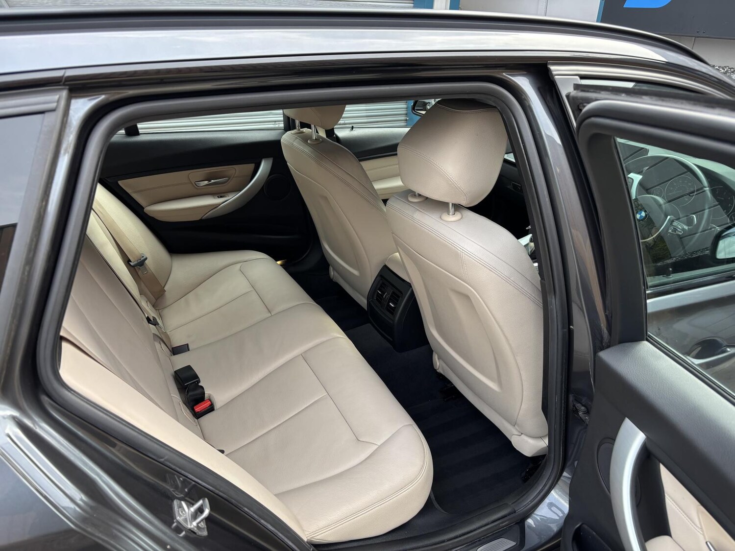 Used BMW 3 Series 2015 for sale - 78199289: Photo 12