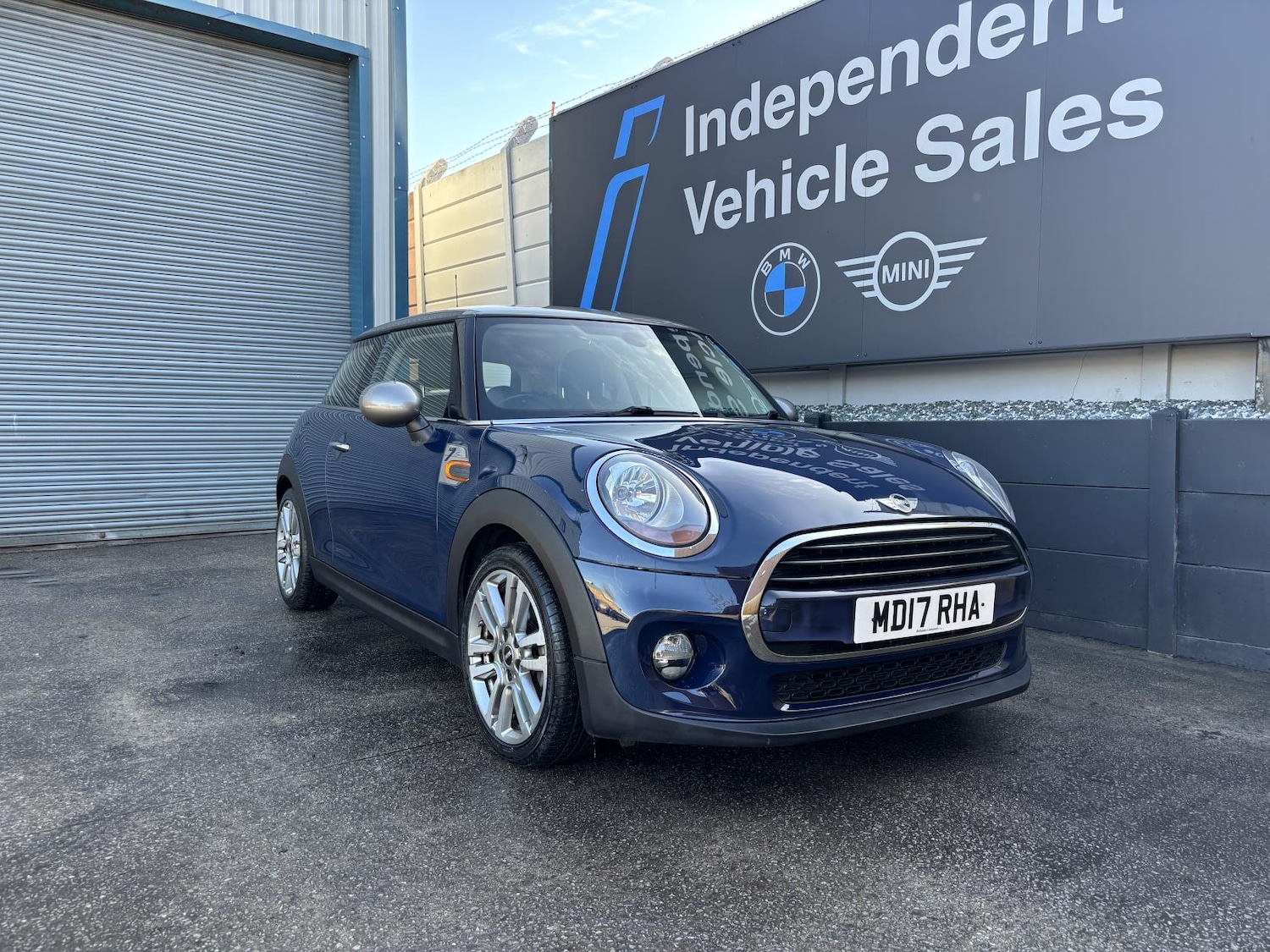 Used MINI Hatch 2017 for sale - 77732756: Photo 1