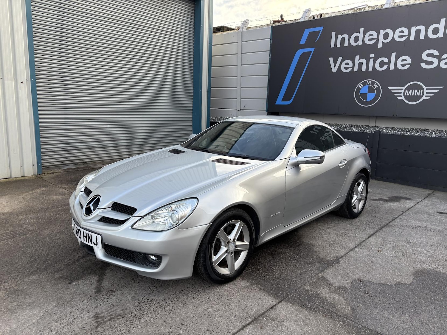 Used Mercedes-Benz SLK 2010 for sale - 76722768: Photo 1
