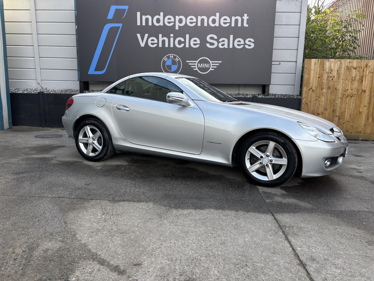 Used Mercedes-Benz SLK 2010 for sale - 76722768: Photo 12
