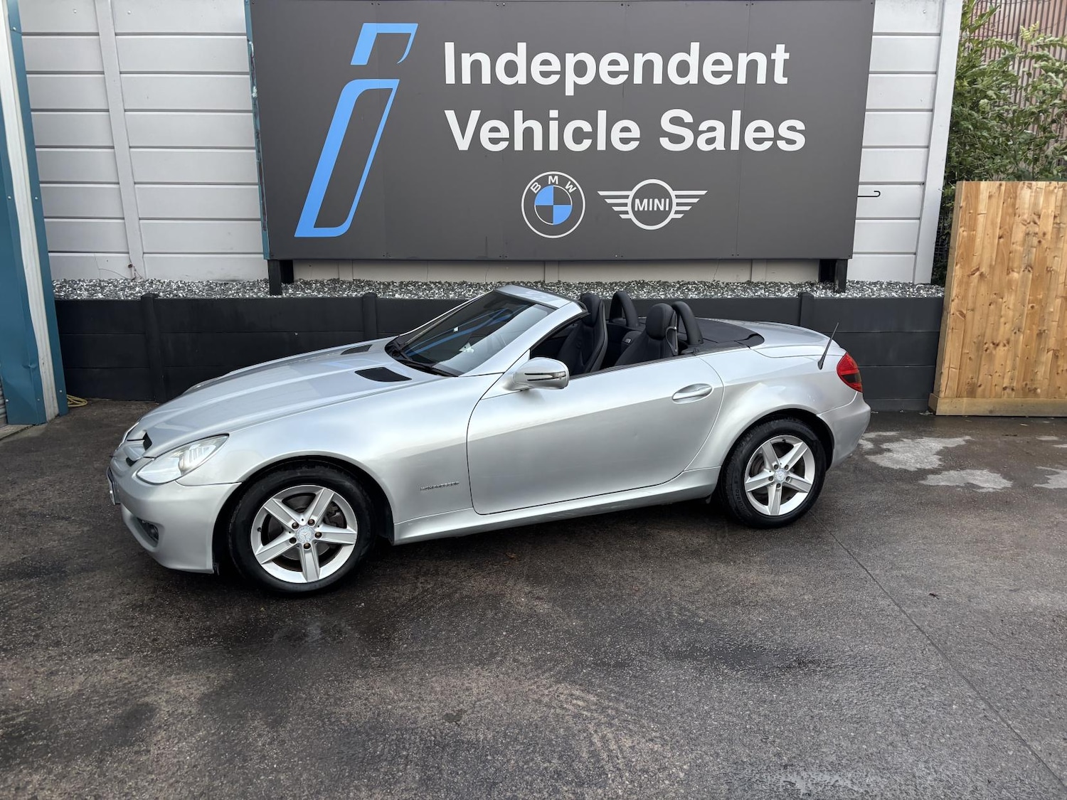 Used Mercedes-Benz SLK 2010 for sale - 76722768: Photo 18