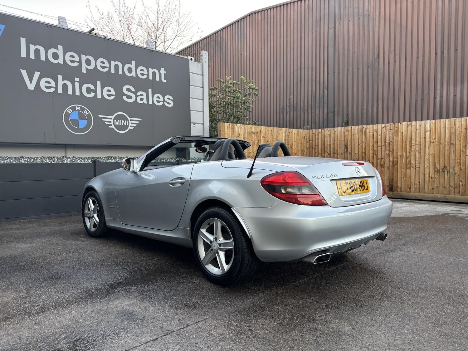 Used Mercedes-Benz SLK 2010 for sale - 76722768: Photo 19