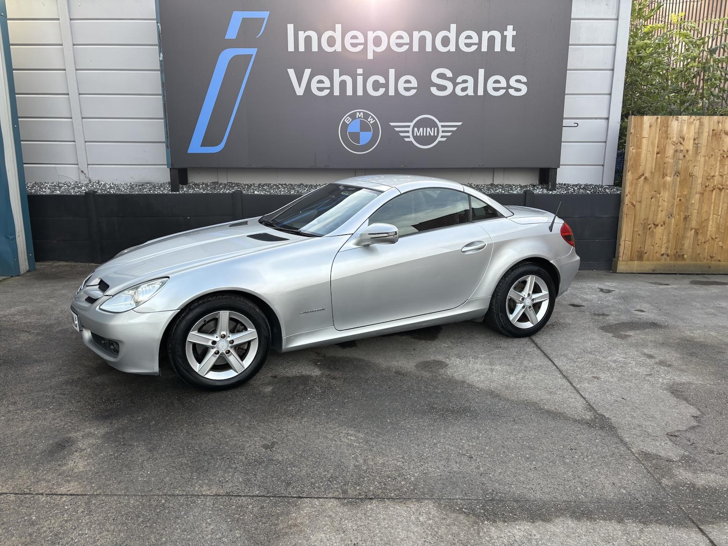 Used Mercedes-Benz SLK 2010 for sale - 76722768: Photo 8