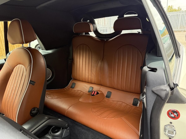 Used MINI Convertible 2007 for sale - 76226131: Photo 33