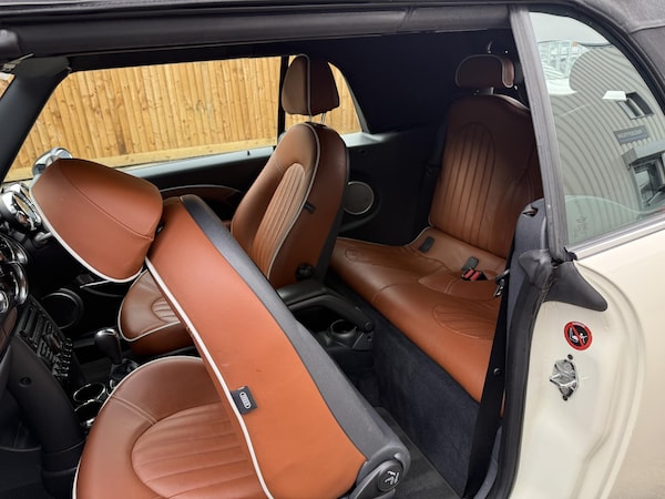 Used MINI Convertible 2007 for sale - 76226131: Photo 34