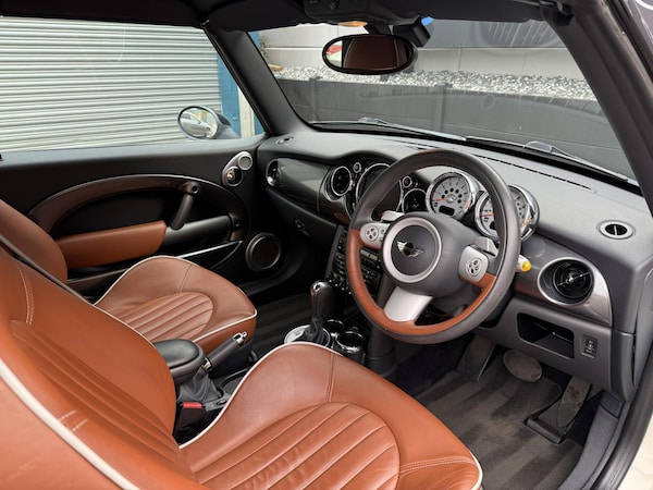 Used MINI Convertible 2007 for sale - 76226131: Photo 40