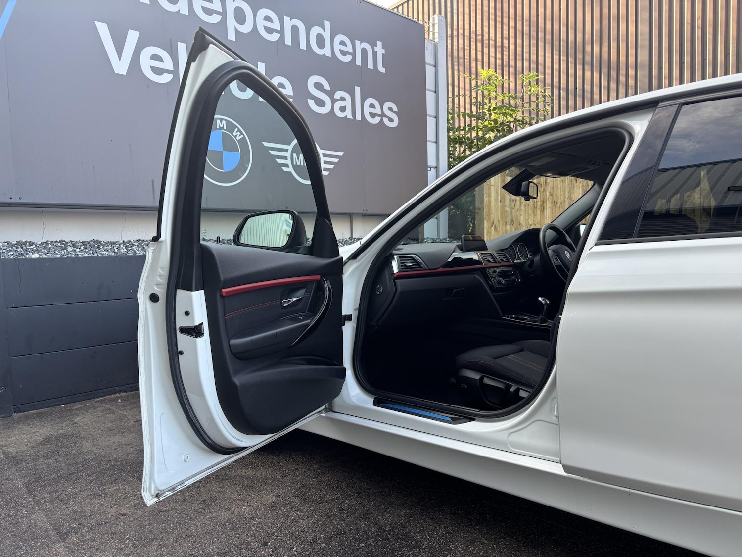 Used BMW 3 Series 2016 for sale - 76480159: Photo 28