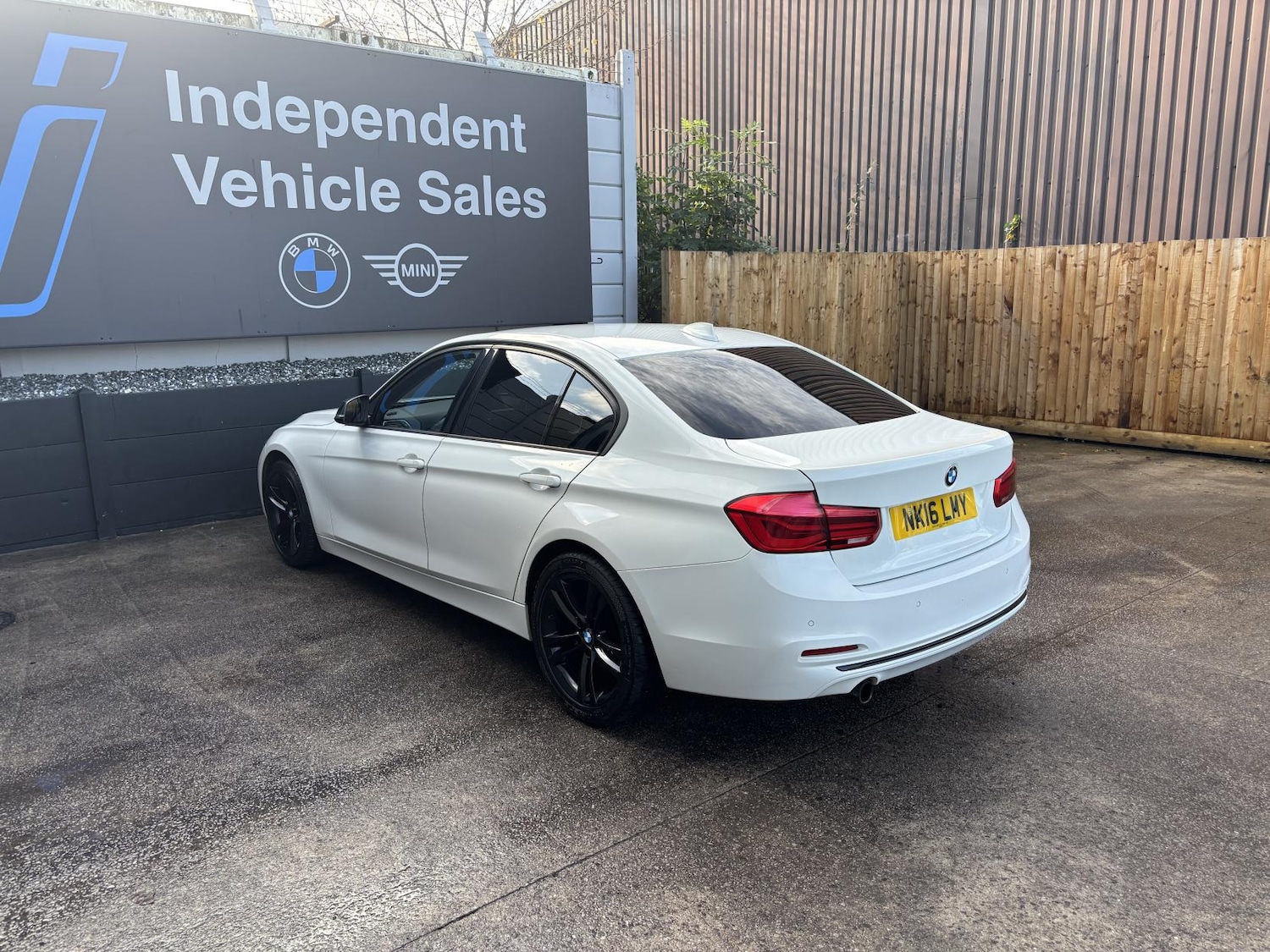 Used BMW 3 Series 2016 for sale - 76480159: Photo 3