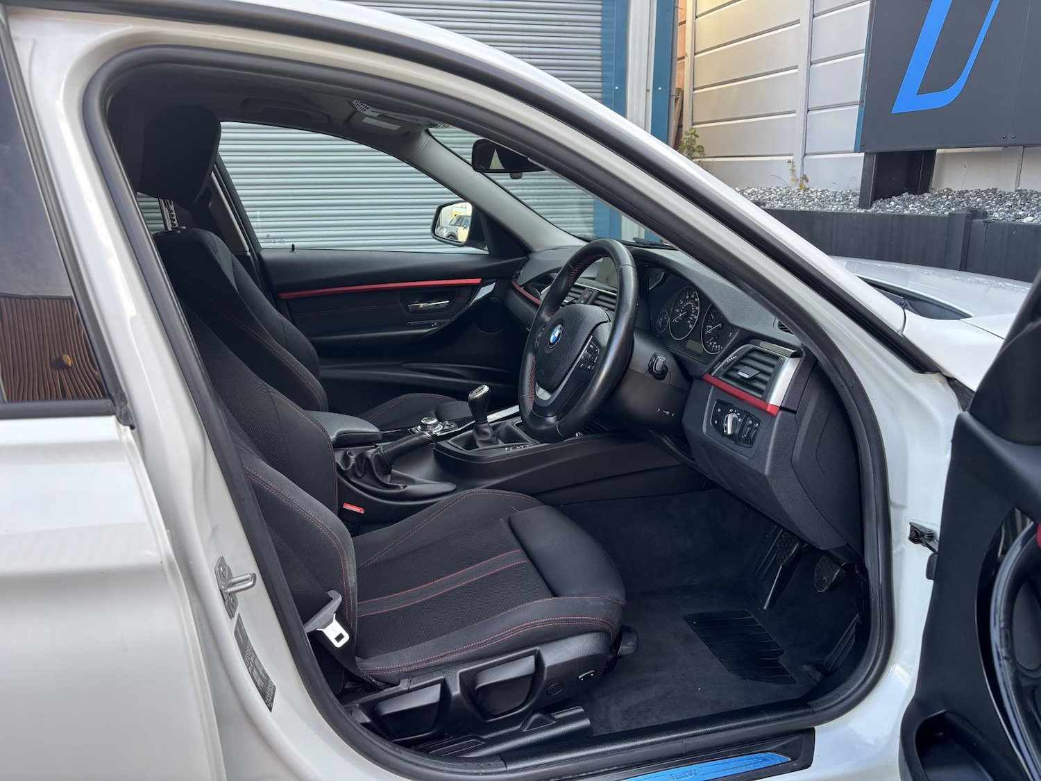 Used BMW 3 Series 2016 for sale - 76480159: Photo 33