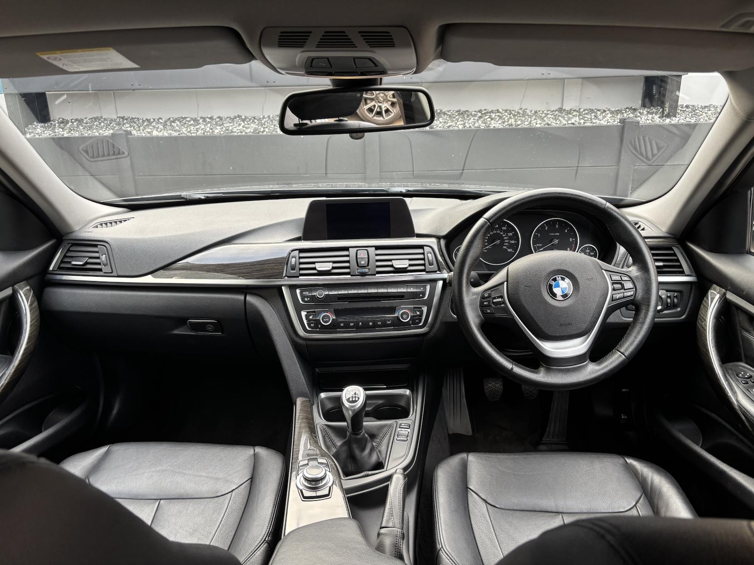 Used BMW 3 Series 2013 for sale - 76504791: Photo 2