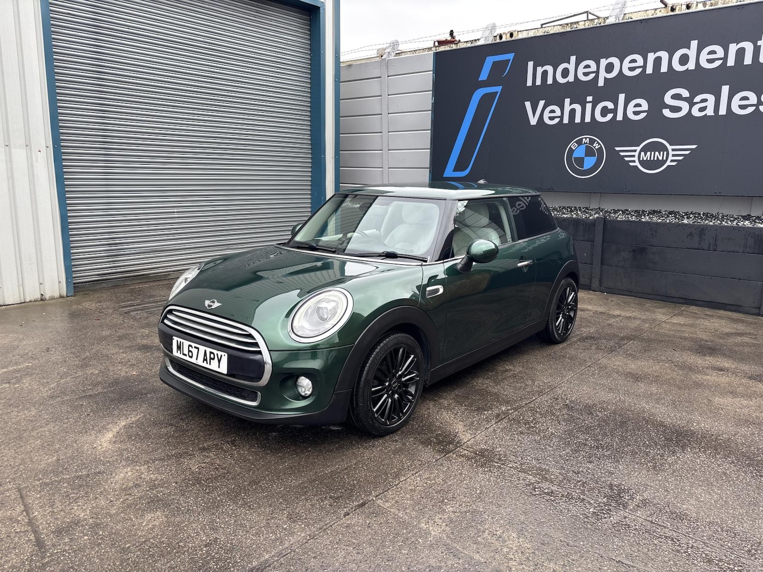 Used MINI Hatch 2017 for sale - 77487200: Photo 25
