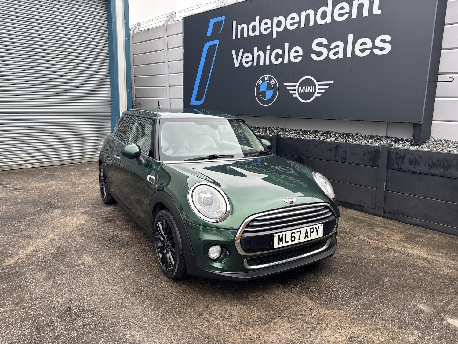 Used MINI Hatch 2017 for sale - 77487200: Photo 3