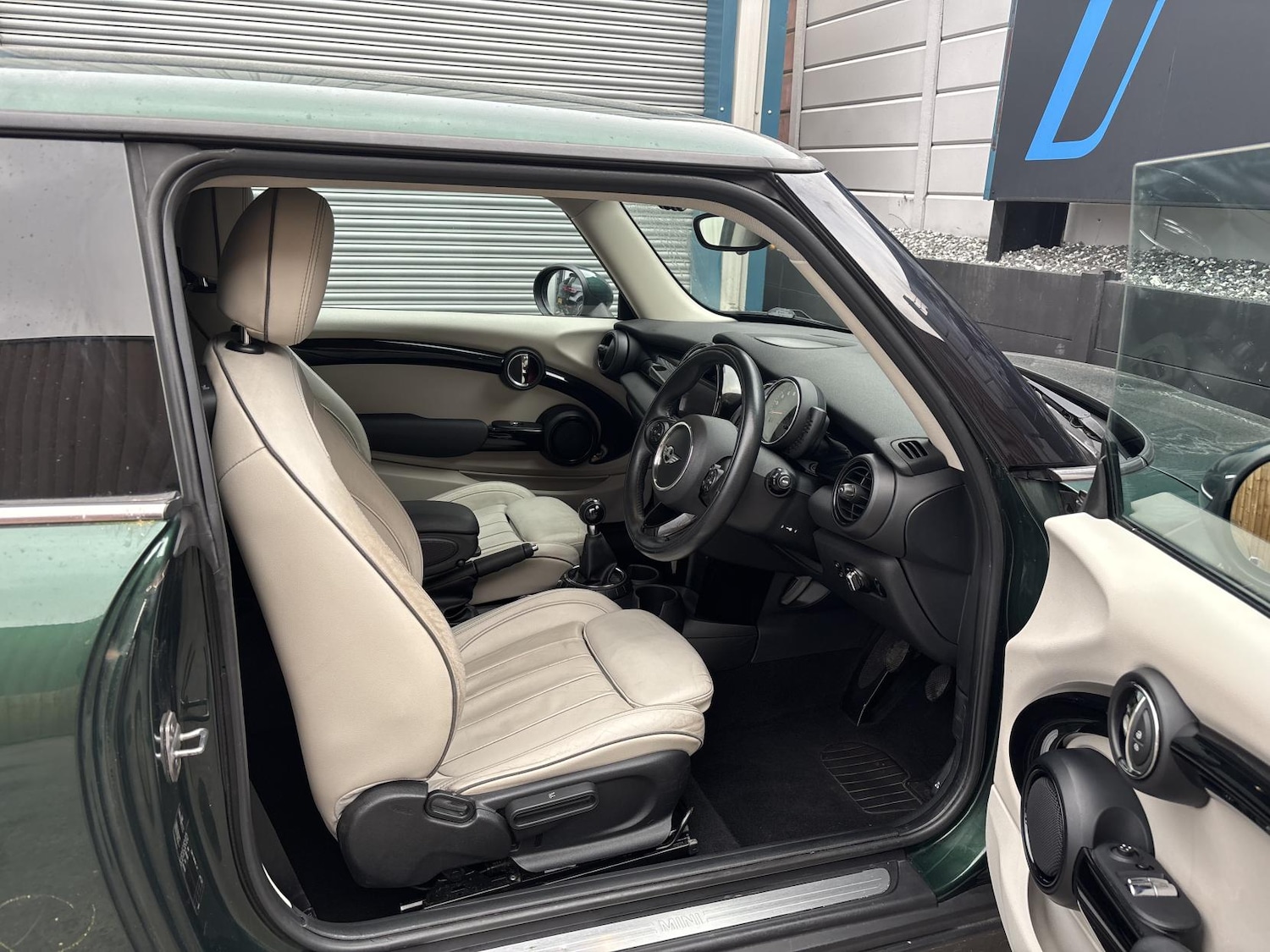 Used MINI Hatch 2017 for sale - 77487200: Photo 7