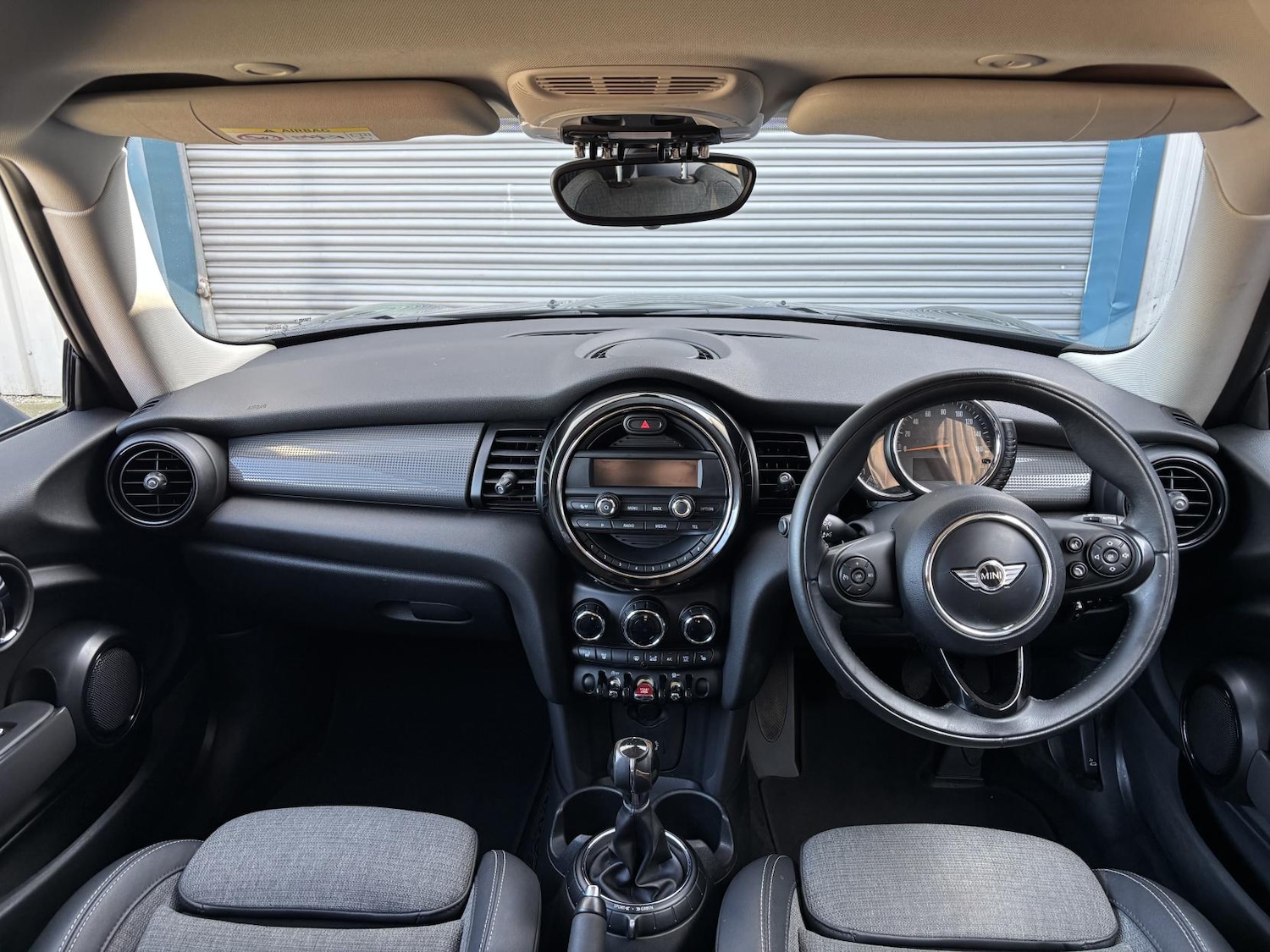 Used MINI Hatch 2024 for sale - 77918176: Photo 2