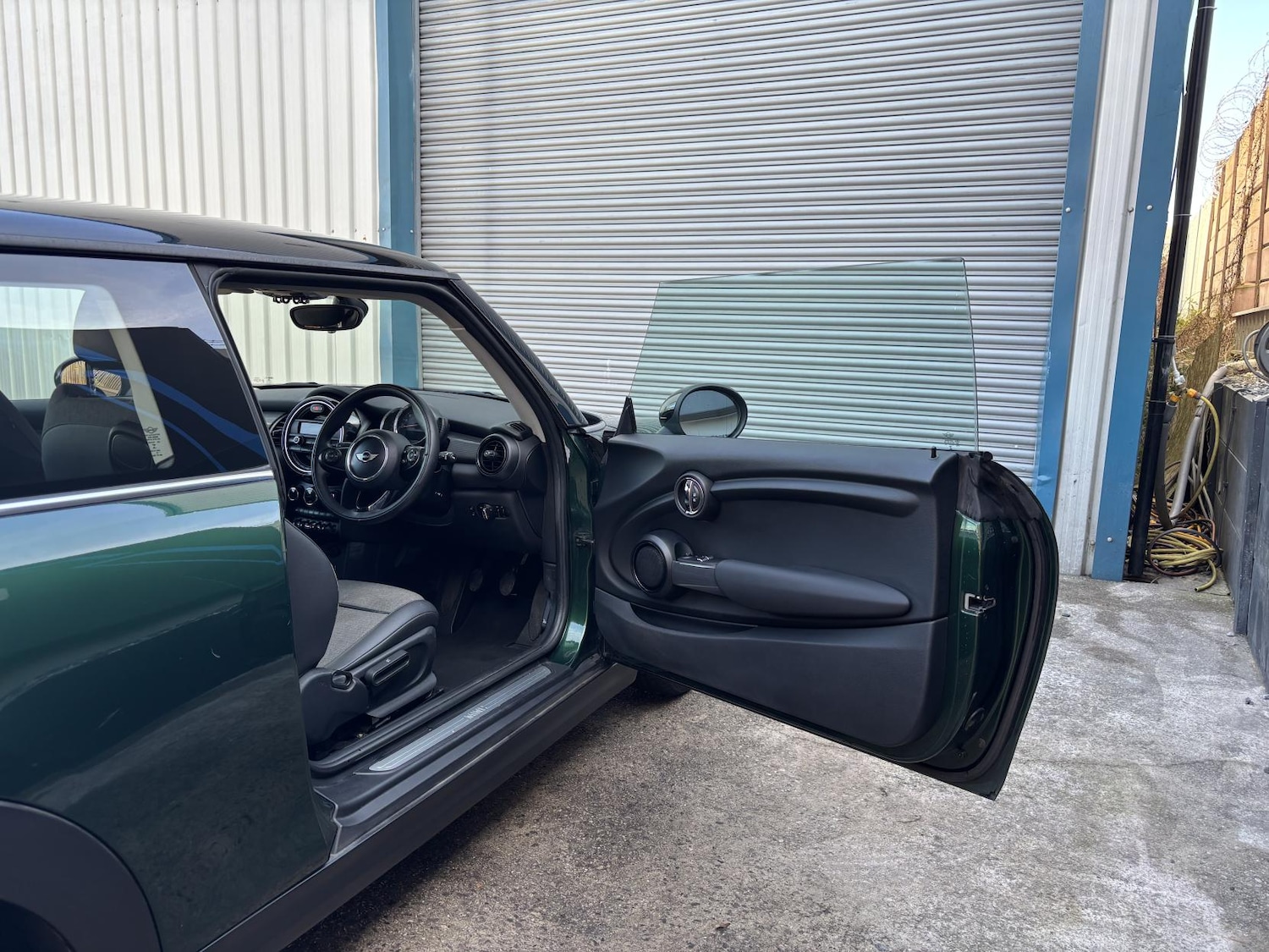 Used MINI Hatch 2024 for sale - 77918176: Photo 4