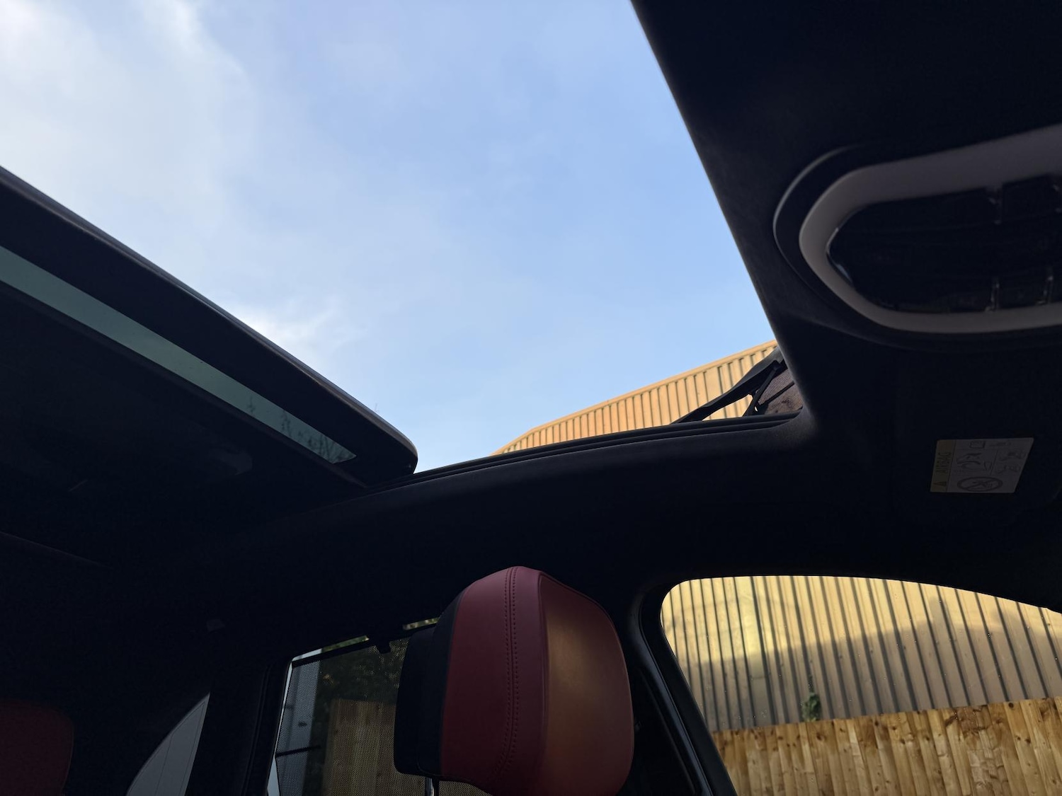 Used Porsche Macan 2015 for sale - 76363508: Photo 23