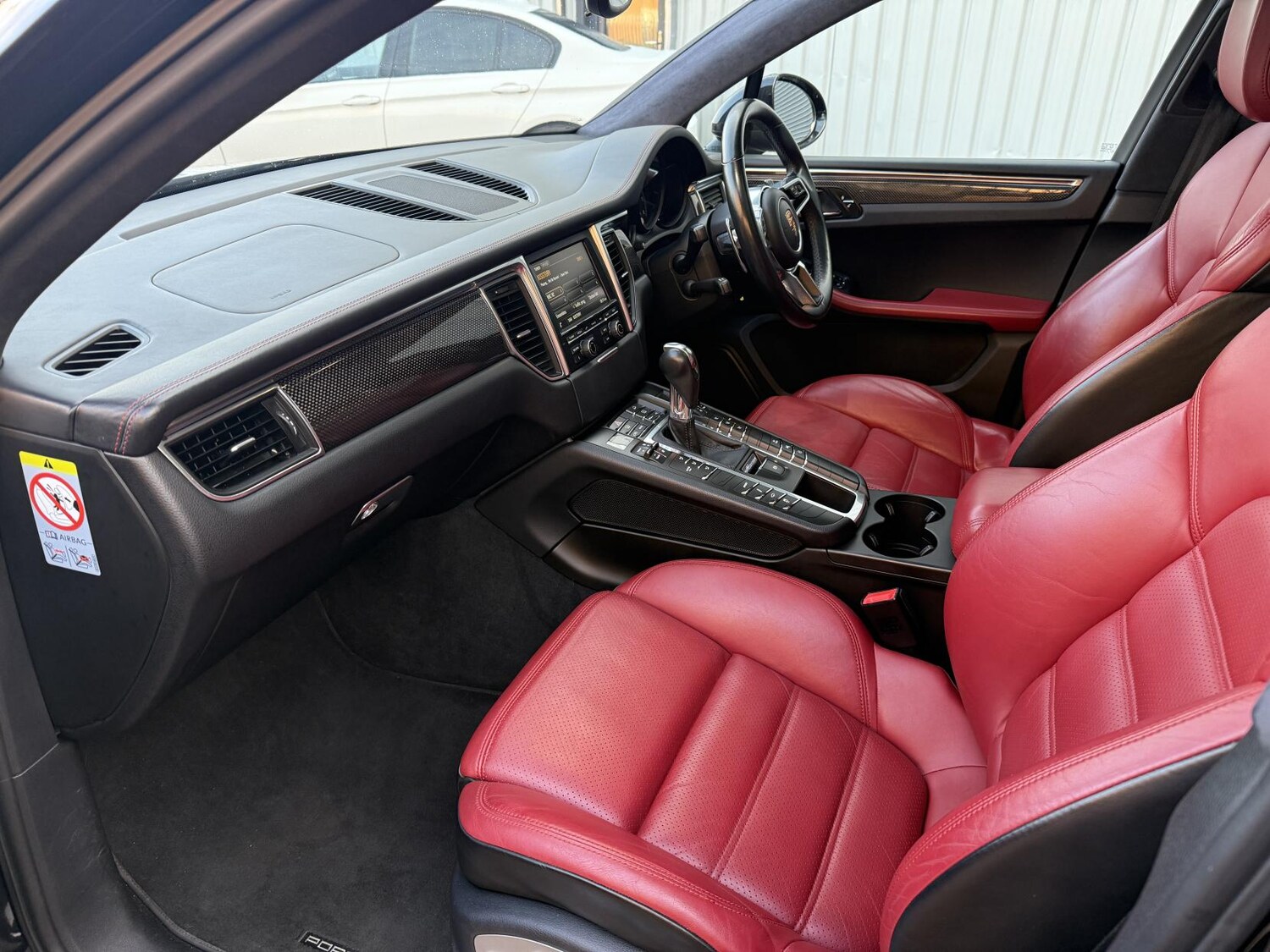 Used Porsche Macan 2015 for sale - 76363508: Photo 31