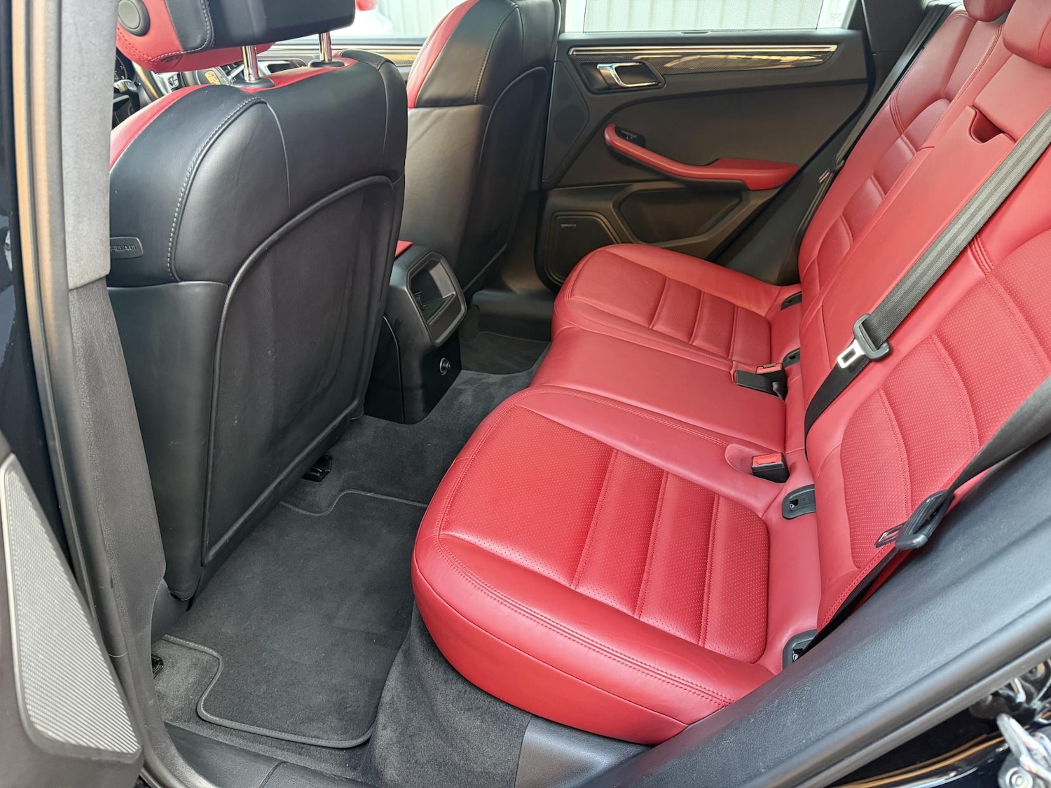 Used Porsche Macan 2015 for sale - 76363508: Photo 32