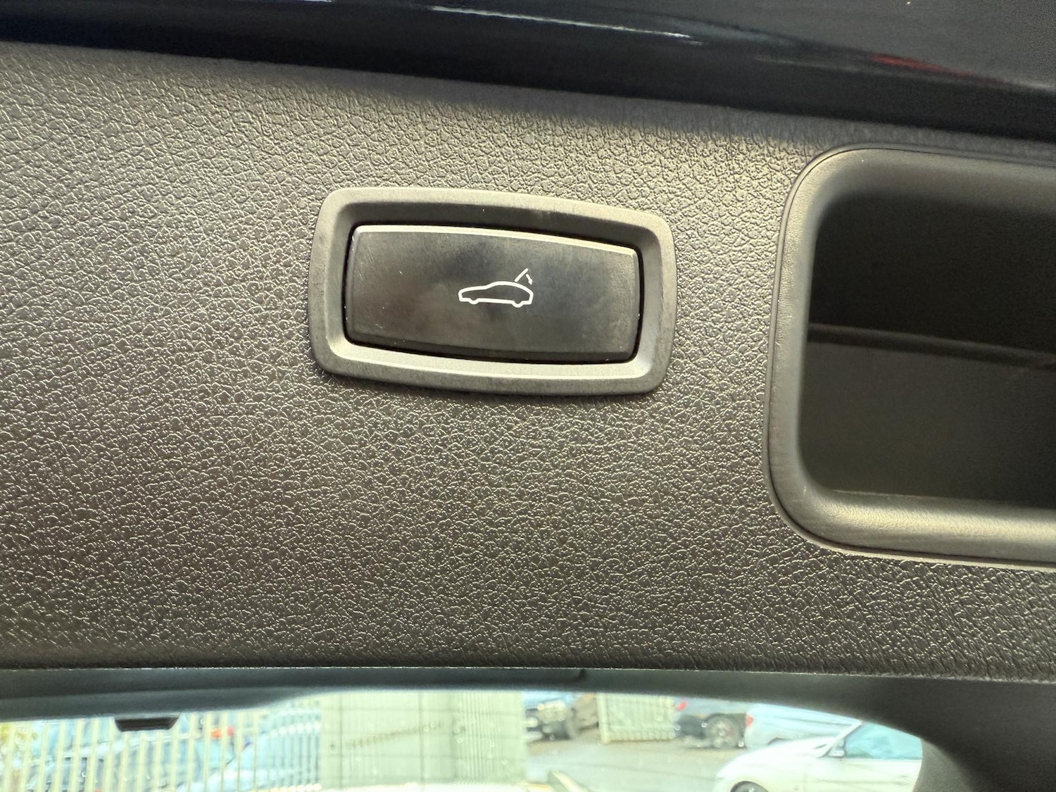 Used Porsche Macan 2015 for sale - 76363508: Photo 33