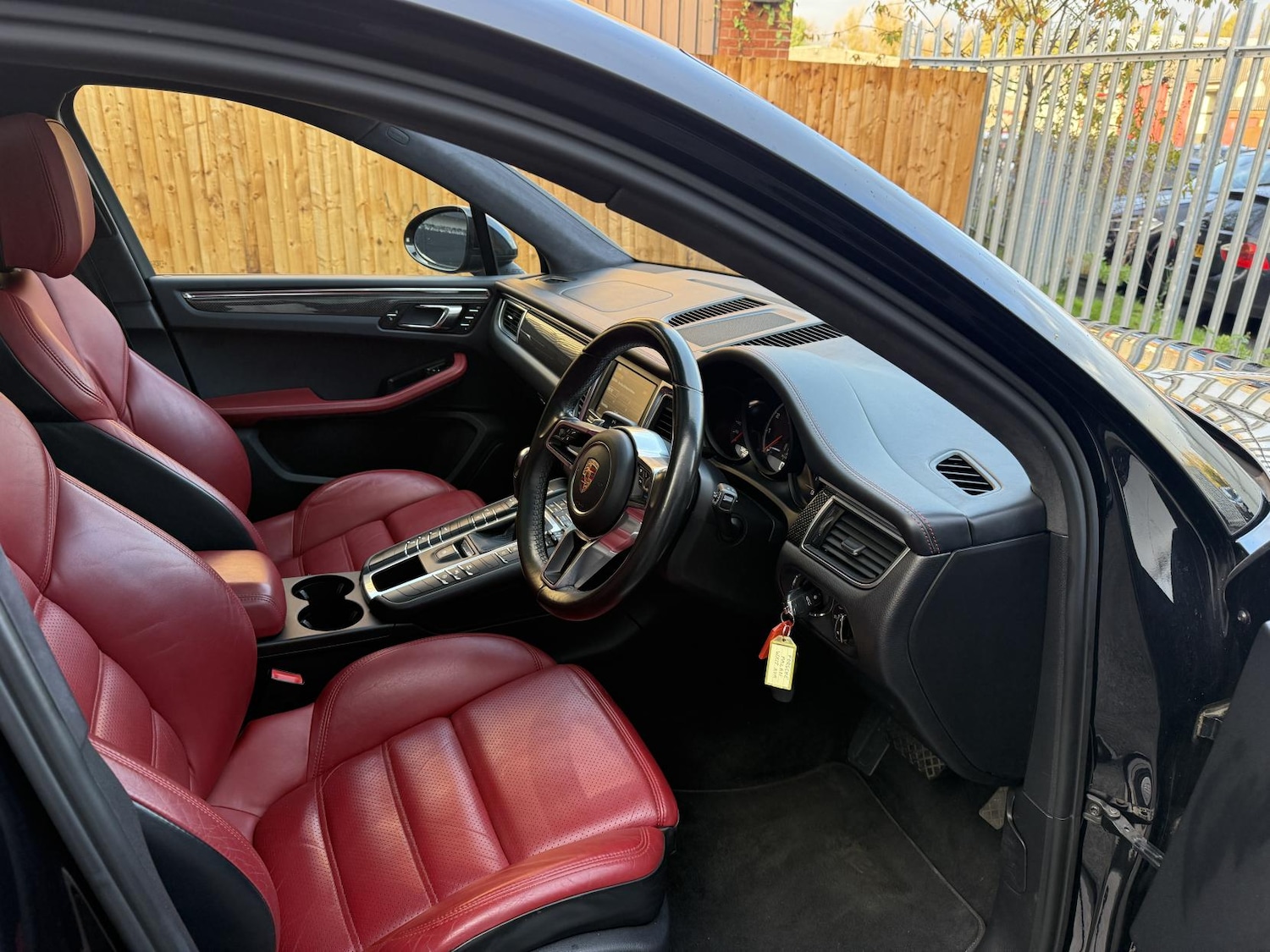 Used Porsche Macan 2015 for sale - 76363508: Photo 44