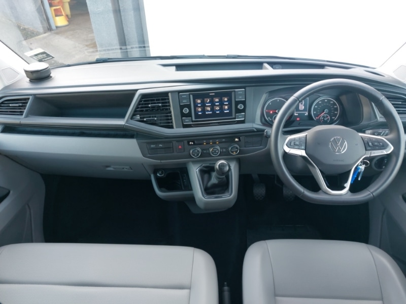 Used Volkswagen Transporter Shuttle 2024 for sale - 77999455: Photo 2