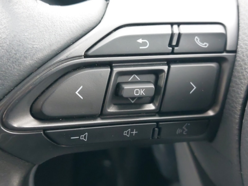 Used Toyota Yaris Cross 2022 for sale - 76289460: Photo 18
