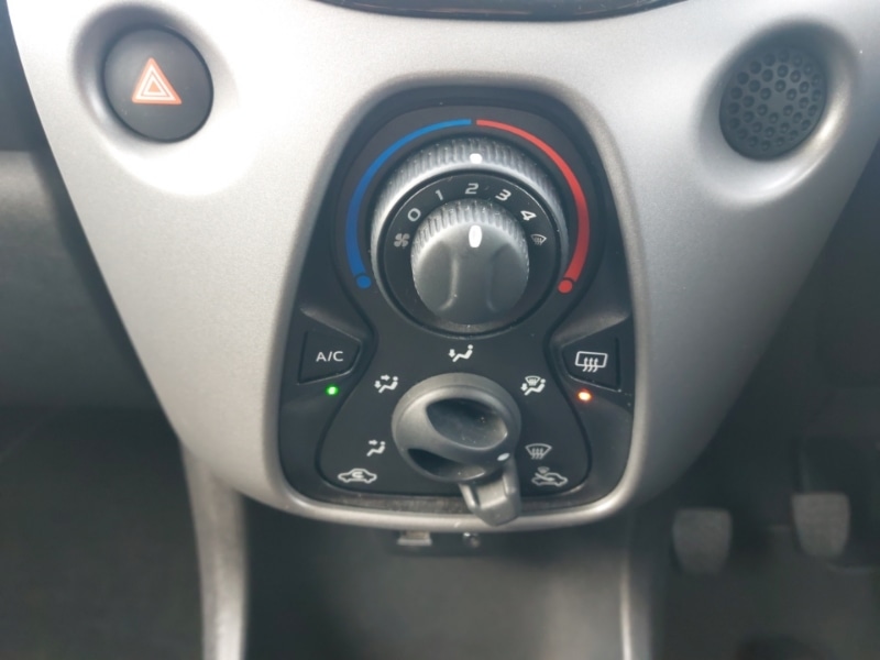 Used Toyota AYGO 2020 for sale - 76403526: Photo 16