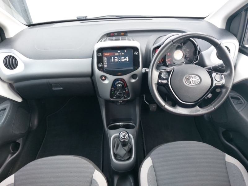 Used Toyota AYGO 2020 for sale - 76403526: Photo 2