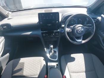 Used Toyota Yaris Cross 2022 for sale - 79489547: Photo