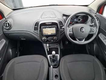 Used Renault Captur 2019 for sale - 79411762: Photo