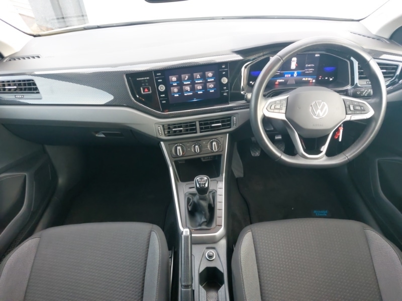 Used Volkswagen Polo 2022 for sale - 76779371: Photo 2