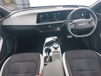 Used Kia EV6 2023 for sale - 76103575: Photo 2