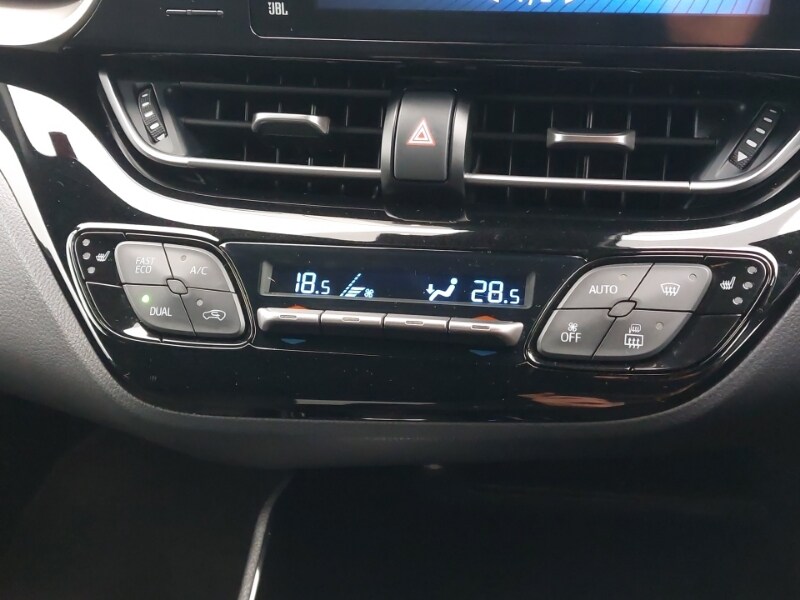 Used Toyota C-HR 2019 for sale - 76816364: Photo 16