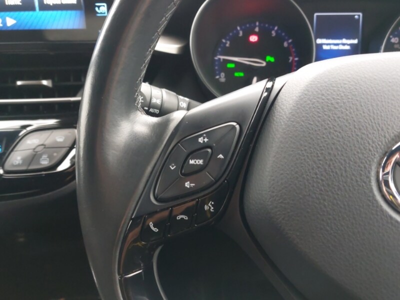 Used Toyota C-HR 2019 for sale - 76816364: Photo 18