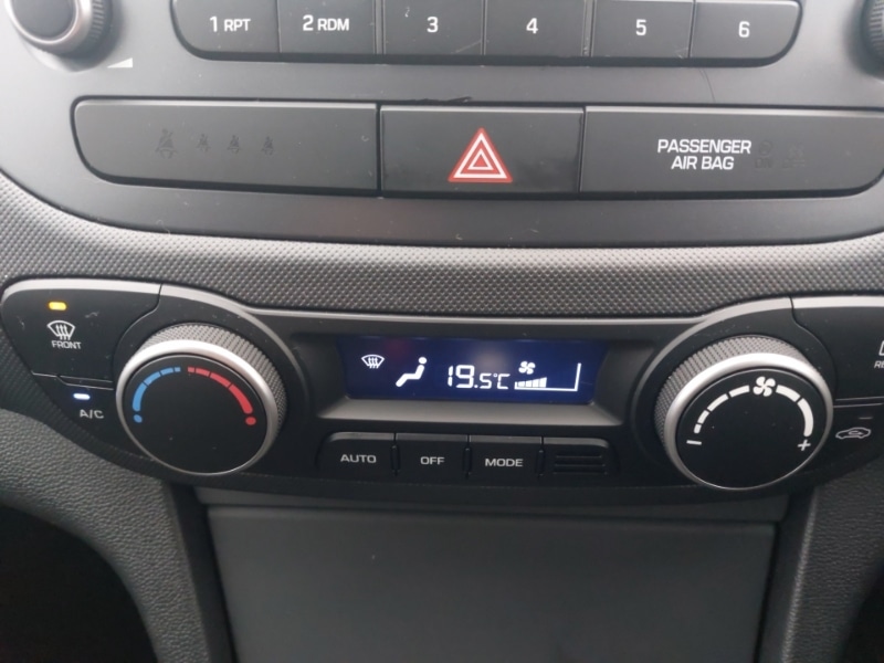 Used Hyundai i10 2017 for sale - 76397439: Photo 15